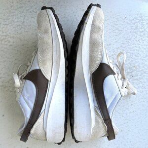 Nike Waffle Debut Sneakers – Women’s 9.5 White & Brown